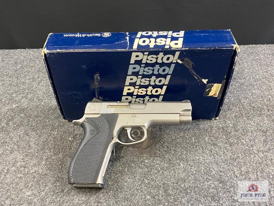 [366] Smith & Wesson 1076 10mm | SN: TFS4418
