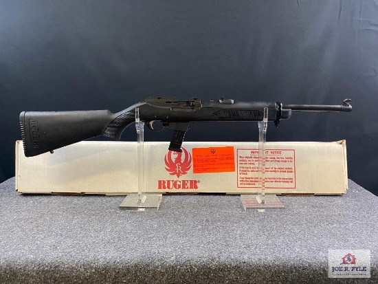 [540] Ruger Carbine Bl/Synthetic 9mm | SN: 470-13641