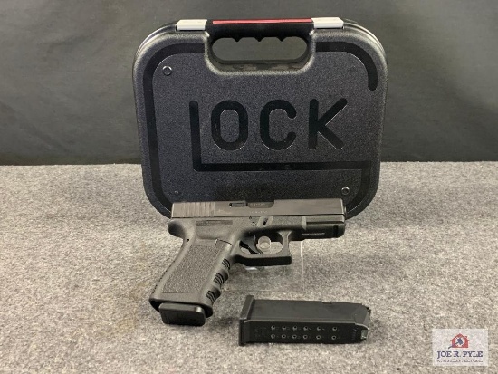 [247] Glock 19 9mm | SN: BSWT464