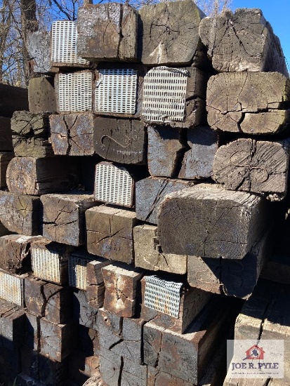 2 Bundles of 8' railroad ties