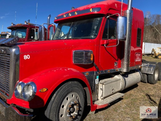 2011 Freightliner Coronado tractor