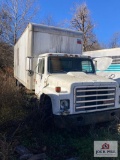 1987 International 22' box truck