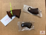 [513] Three Colt grip sets