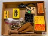 [574] Mixed lot: handloading tools, empty brass, etc.
