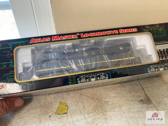 Atlas GP38 Locomotive