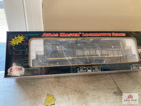 Atlas Locomotive GP40 Low nose