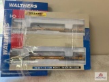 Lot of 3 Walthers RR cars