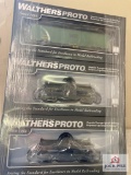 4 Walthers Pronto RR cars