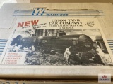 12 Walthers RR car kits