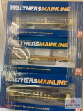 6 Lots of Walthers Main Line RR cars
