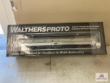 Walthers Pronto RR car