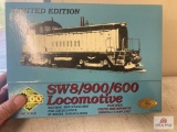 SW8/900/600 Locomotive