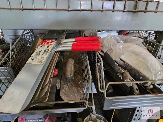 2 wire baskets of misc. trowels
