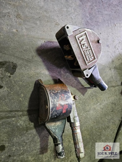 TVS heavy duty roto peen air powered tool with tool box