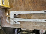 2 aluminum pipe wrenches