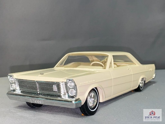 1965 Ford Galaxie 500 XL 2-Door Hardtop