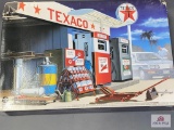 1 Texaco Service Station Model Toy from the 60's