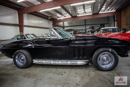 1965 CHEVROLET CORVETTE