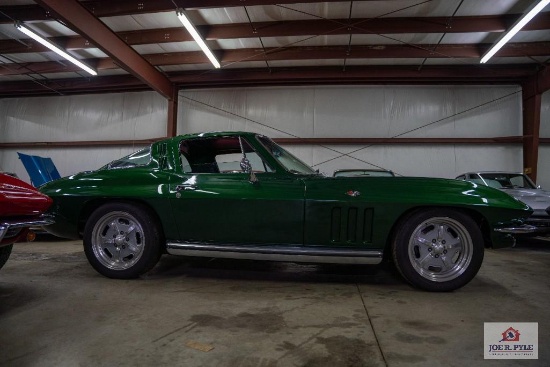 1965 CHEVROLET CORVETTE