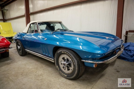 1965 CHEVROLET CORVETTE