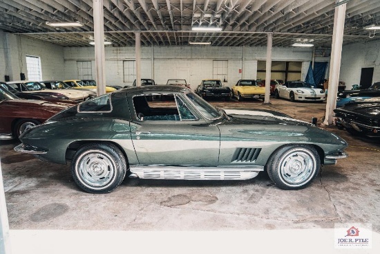 1967 CHEVROLET CORVETTE STING RAY