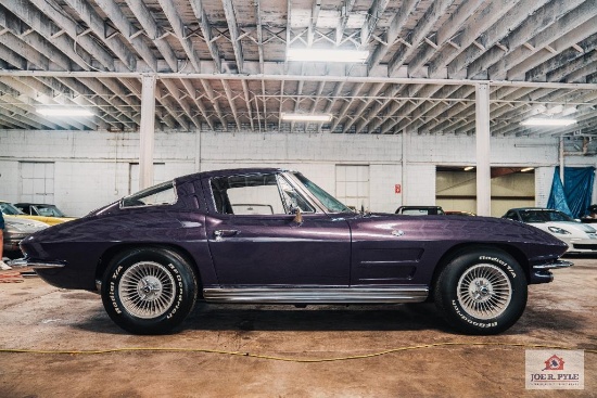 1963 CHEVROLET CORVETTE STING RAY