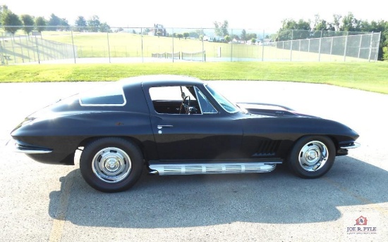 1967 CHEVROLET CORVETTE STING RAY