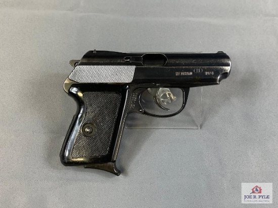 [47] Radom P-64 9x18mm Mak SN: RZ08260