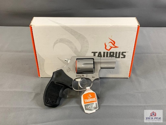 [147] Taurus 856 Stainless .38 Spl SN: ADE421729