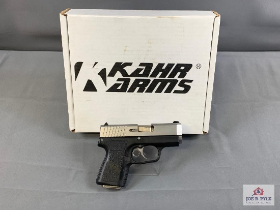 [36] Kahr CM40 .40 S&W SN: JN3281