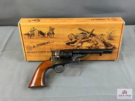 [145] Stoeger/Uberti Richards Mason Conversion .45 Colt SN: X28989