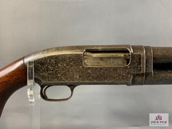 [369] Winchester 12 12 ga SN: 1068050