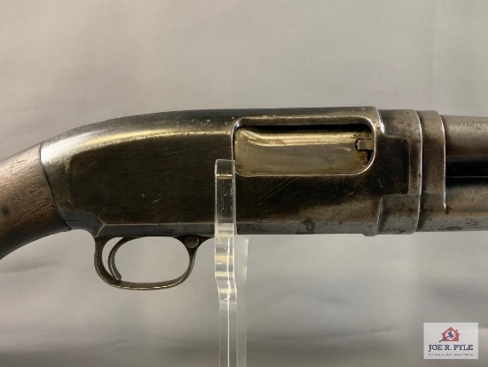 [372] Winchester 12 20 ga SN: 712090