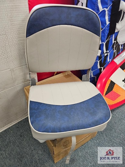Blue & Cream Seat