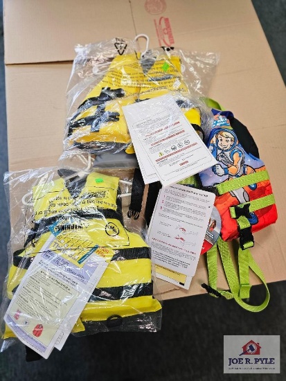 3 Infant/Child Lifejackets