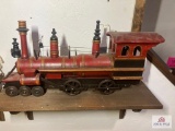Wood and resin locomotive 25