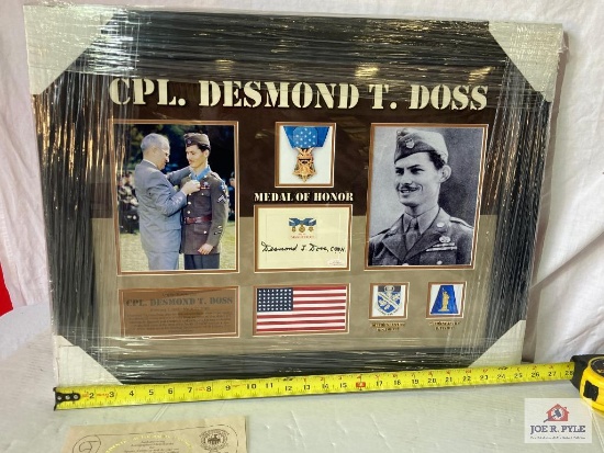 Corporal Desmond Doss Signed Medal Of Honor Card Photo Frame | Online ...