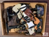 [53] Misc. archer items: gloves, finger guards, arm guards, two quivers