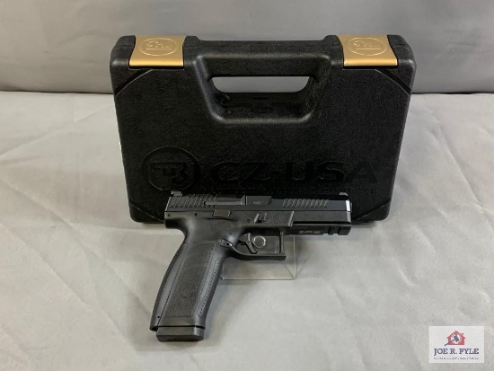 [53] CZ P-10 F, 9x19mm | SN: UB09831
