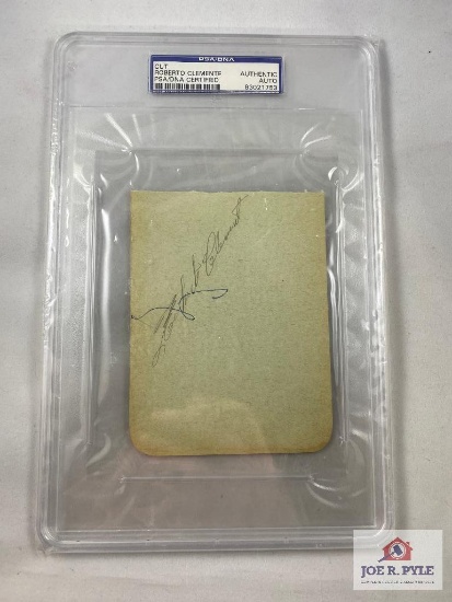 Roberto Clemente Cut Signature Card, PSA/DNA Certified Authentic