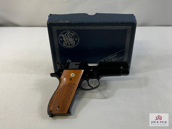[65] Smith & Wesson 39-2 9mm | SN: A324901