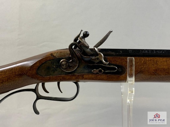 [243] Traditions Hawken Style Flintlock Muzzleloader, .50 cal | SN: 289715