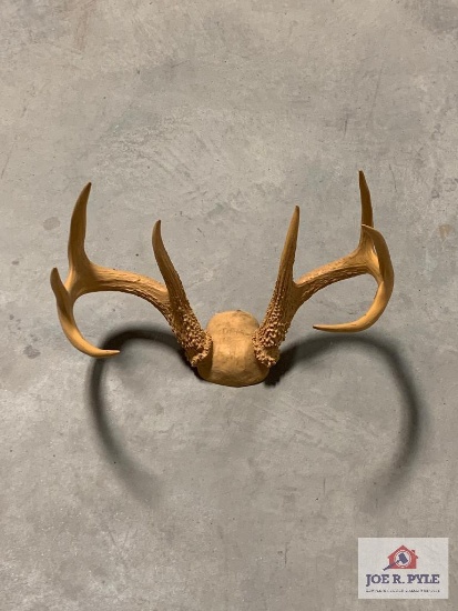 [499] Synthetic Deer Antlers