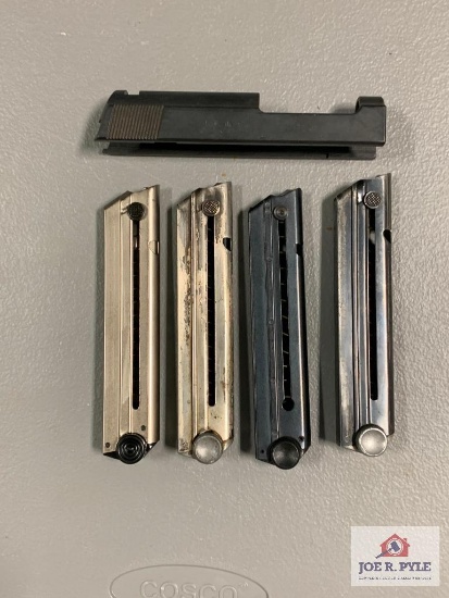 [479] P.38 Slide and Four Magazines