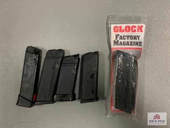 [481] Five Glock Magazines