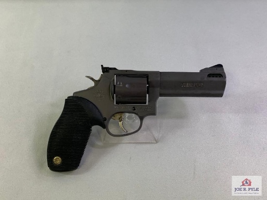 [160] Taurus 827 Titanium .357 Mag, SN: TC801993