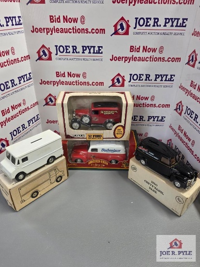 4 Toy cars
