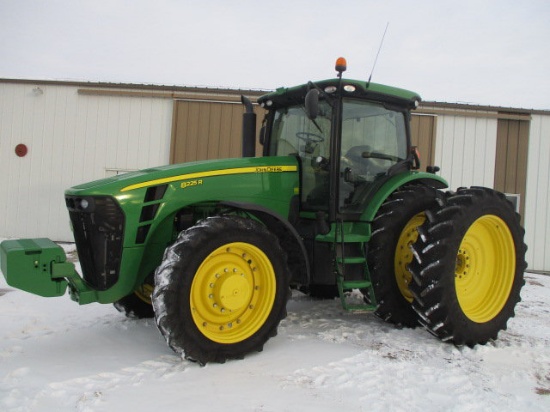 John Deere 8225R MFWD Tractor