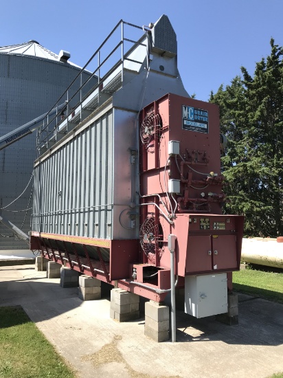 MC 975 Continuous Flow Grain Dryer