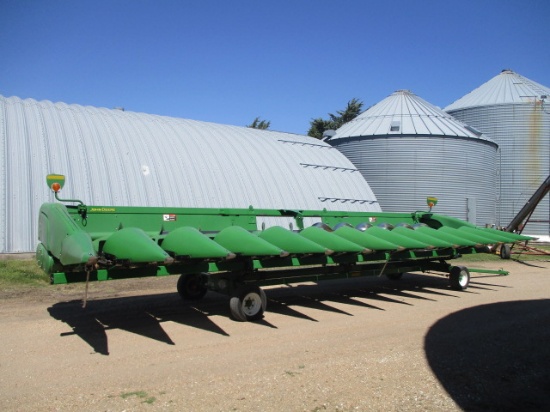 2012 John Deere 612 12row Corn Head